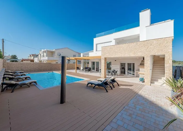 ヴィラ Divino Afflante *